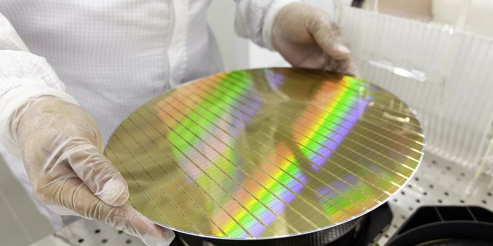 半导体生产中的静电消除